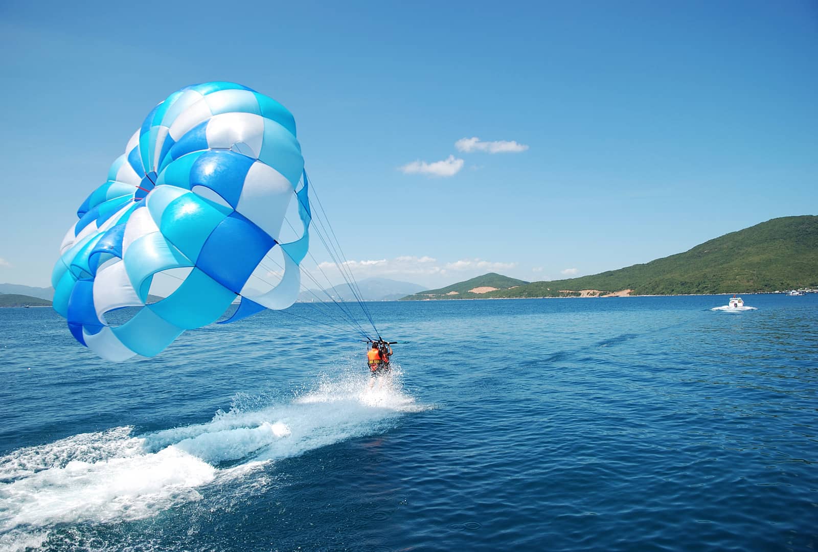 Parachuting  in Nha Trang Beach, Khanh Hoa, Vietnam